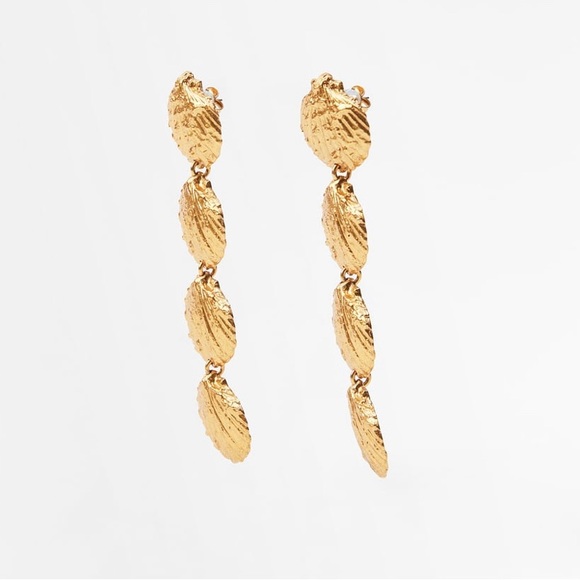 Zara Shell Earrings - Picture 4 of 5